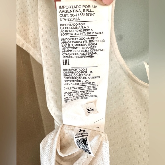 🧘‍♀️UNDER ARMOUR🧘‍♀️ MESH KEYHOLE STRAPPY OPEN-BACK SHORT SLEEVE WORKOUT TOP - Picture 6 of 7